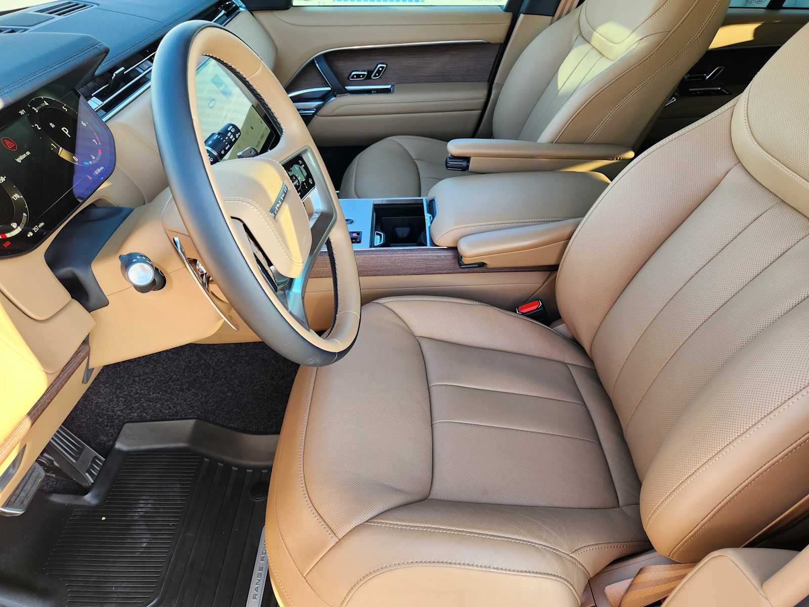 2025 Land Rover Range Rover SE photo 10