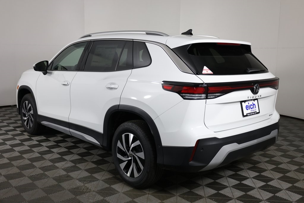 2025 Volkswagen Tiguan S photo 2