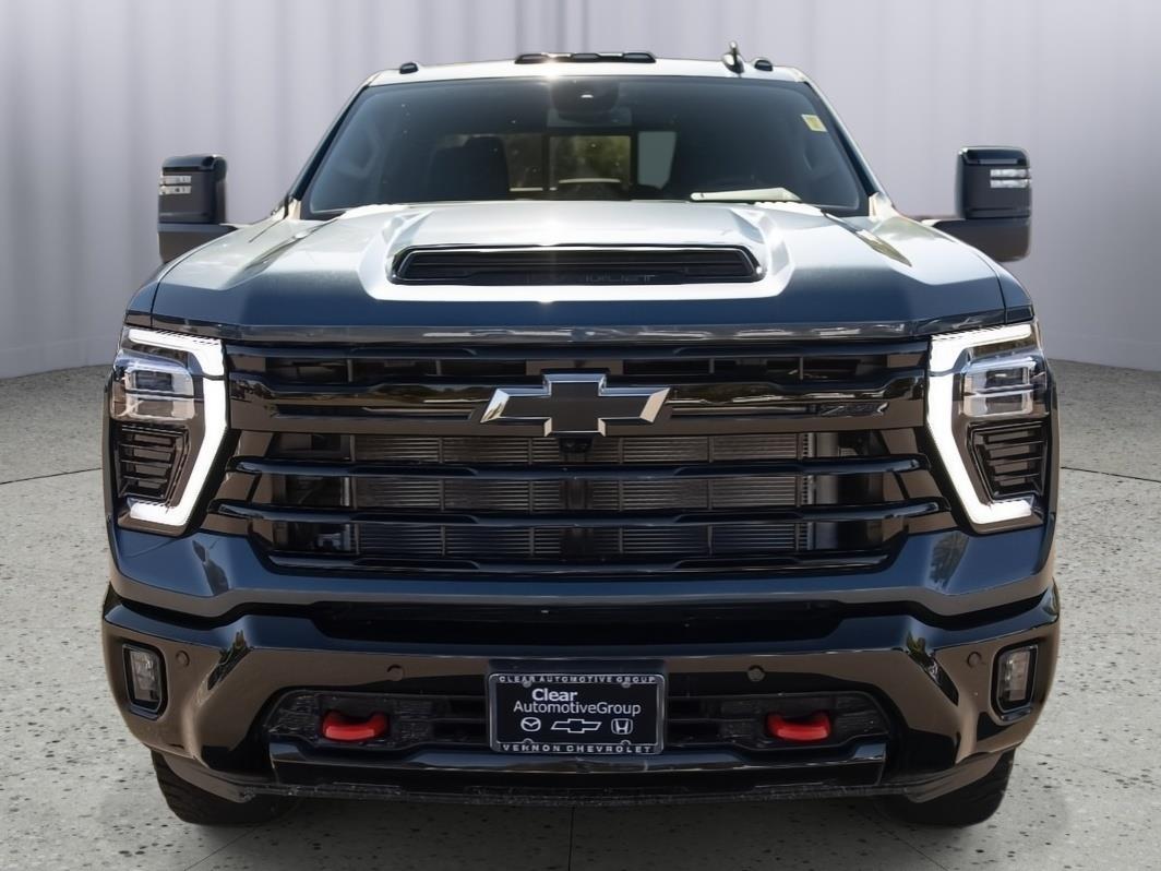 2026 Chevrolet Silverado LT photo 2