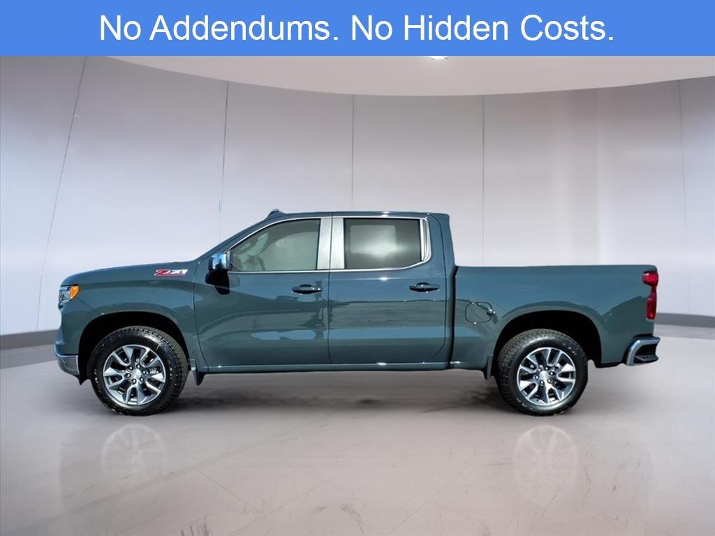 2026 Chevrolet Silverado 1500 LT photo 2