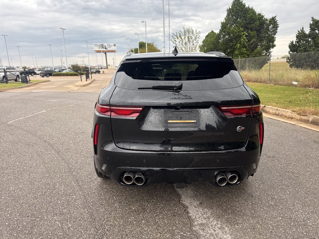 2024 Jaguar F-PACE SVR photo 3