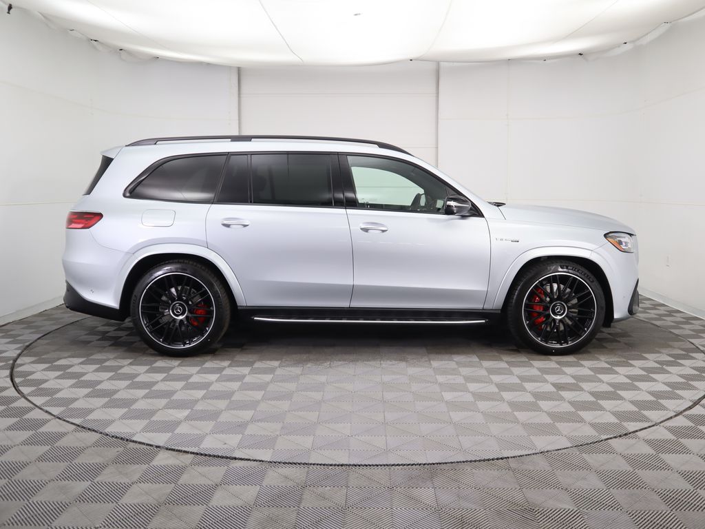 2026 Mercedes Benz GLS 63 AMG 4MATIC photo 4