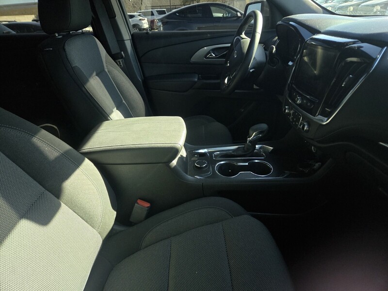 2023 Chevrolet Traverse Cloth 1LT photo 3
