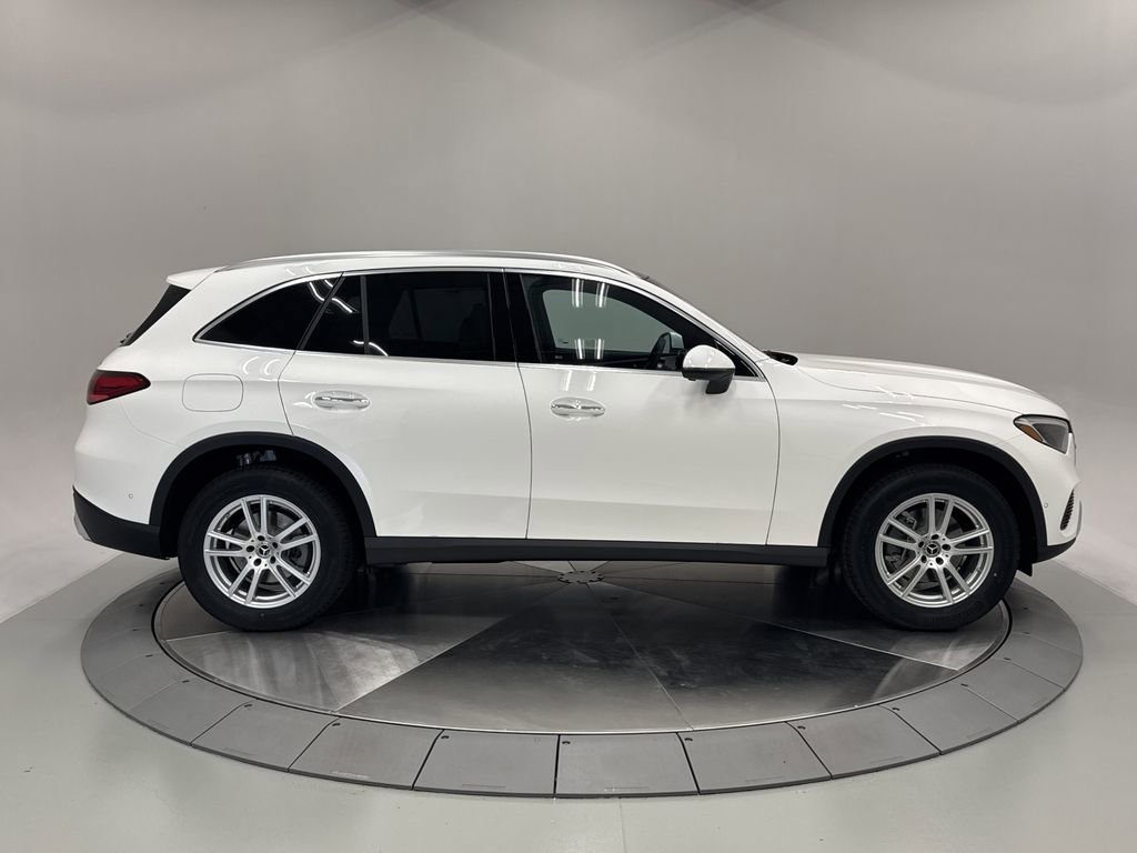 2026 Mercedes Benz GLC 300 4MATIC photo 9