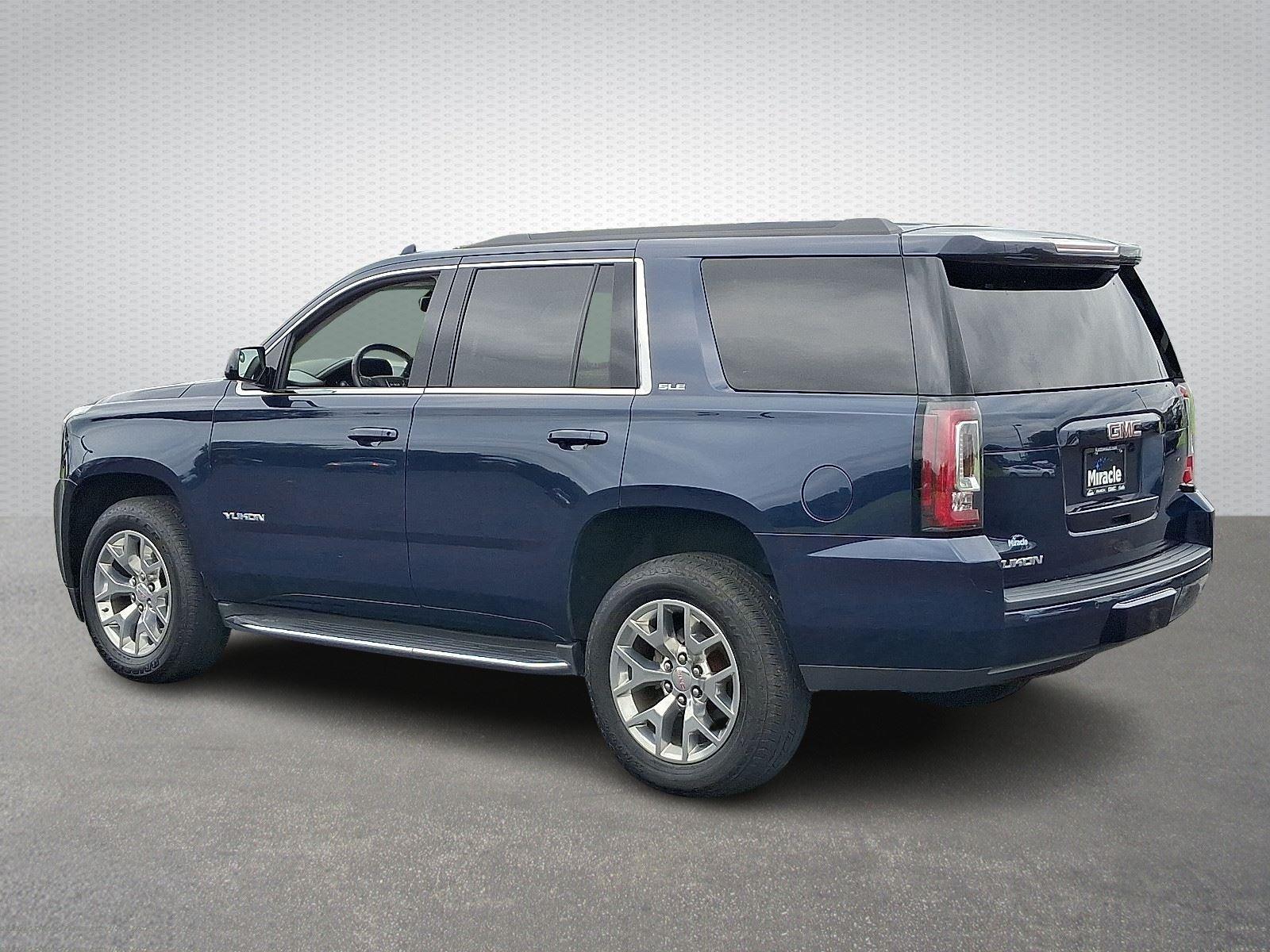 2019 Gmc Yukon SLE photo 3