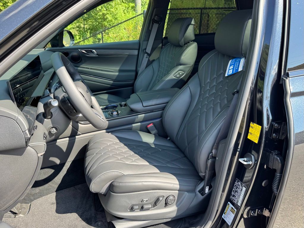 2026 Genesis GV80 3.5T Prestige AWD photo 13