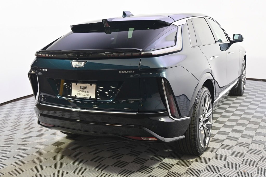 2025 Cadillac Lyriq Luxury photo 6