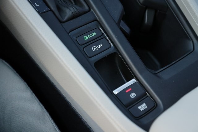 2025 Honda Accord LX photo 32