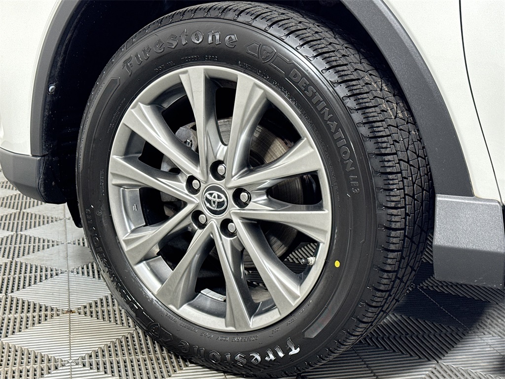 2017 Toyota RAV4 Limited photo 20