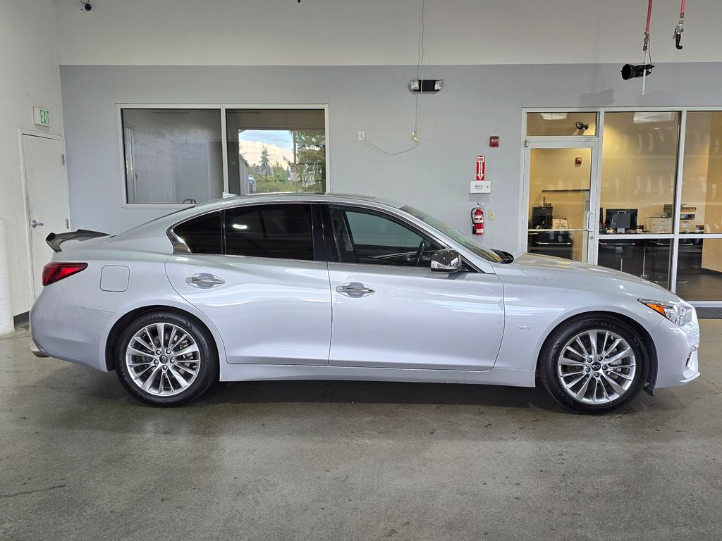 2019 Infiniti Q50 3.0t LUXE photo 4