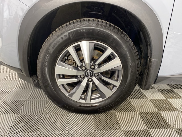 2023 Nissan Pathfinder SL photo 12