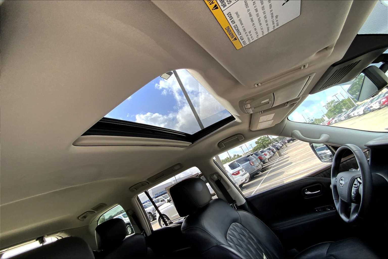 2021 Nissan Armada Platinum photo 13