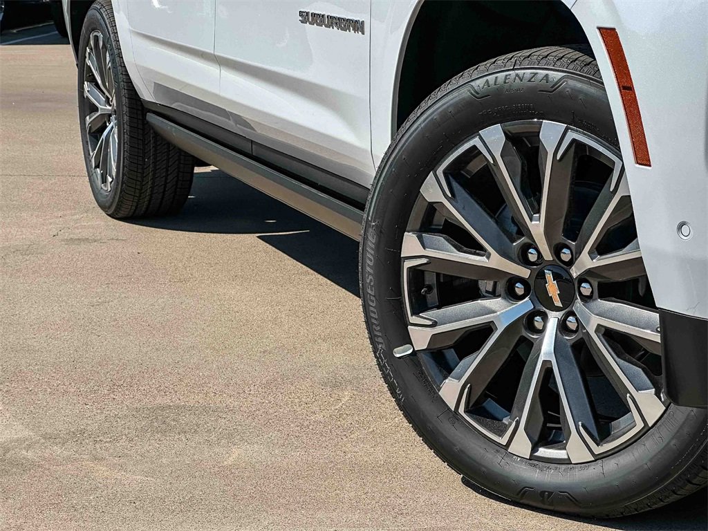 2026 Chevrolet Suburban High Country photo 3