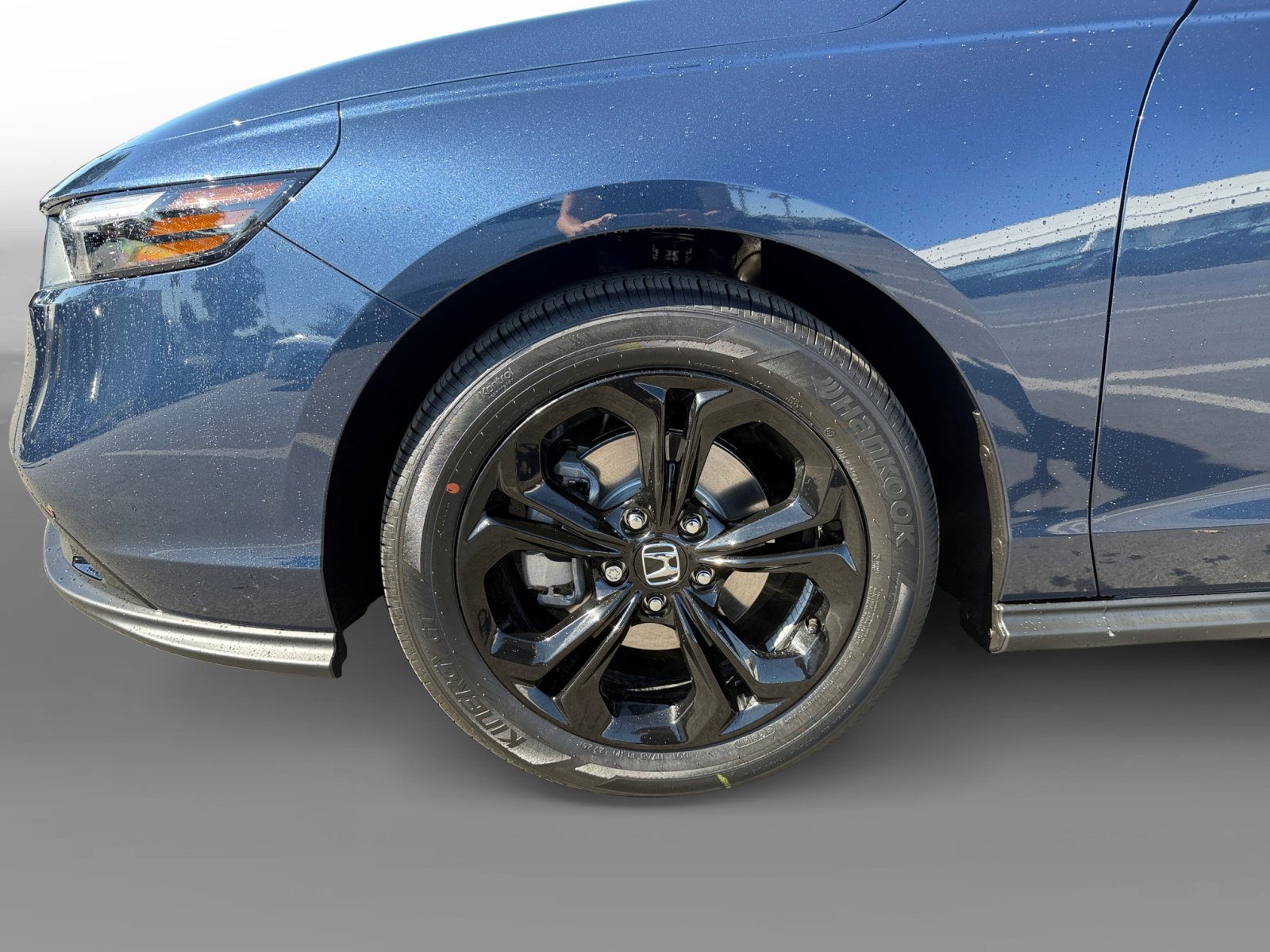 2025 Honda Accord SE photo 9