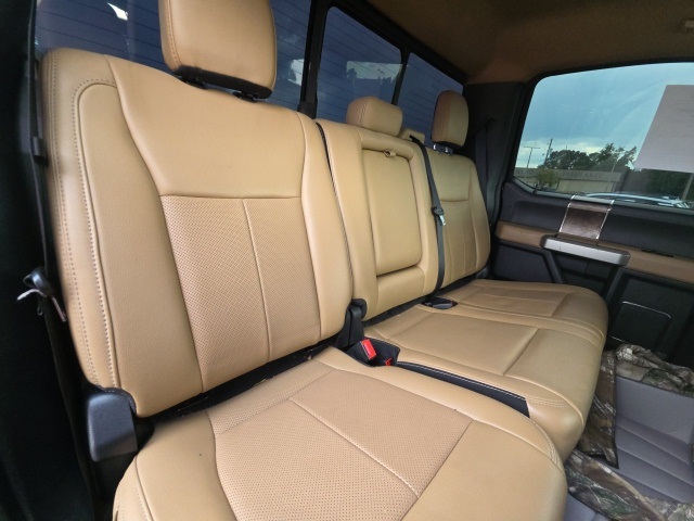 2022 Ford F-250 Lariat photo 10