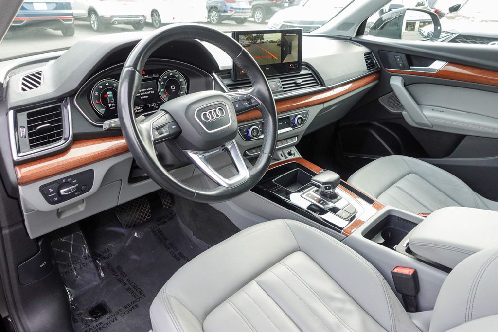 2022 Audi Q5 45 S line Premium photo 13