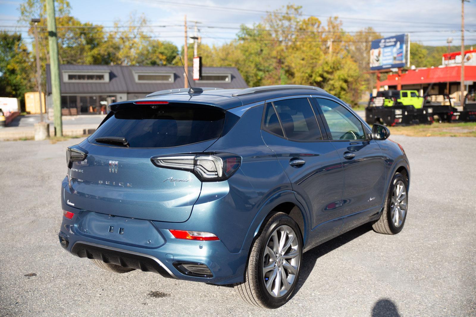 2024 Buick Encore GX Avenir photo 3