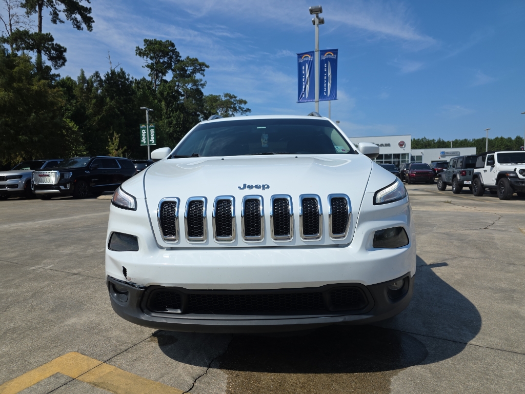 2017 Jeep Cherokee Latitude photo 2