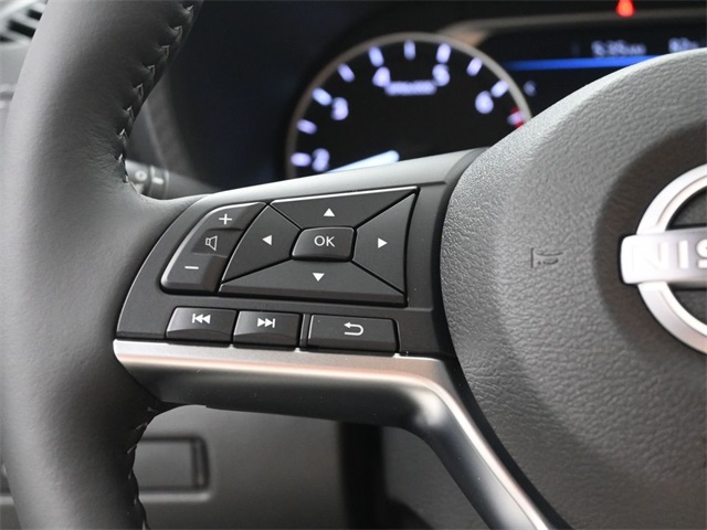 2025 Nissan Sentra SV photo 25