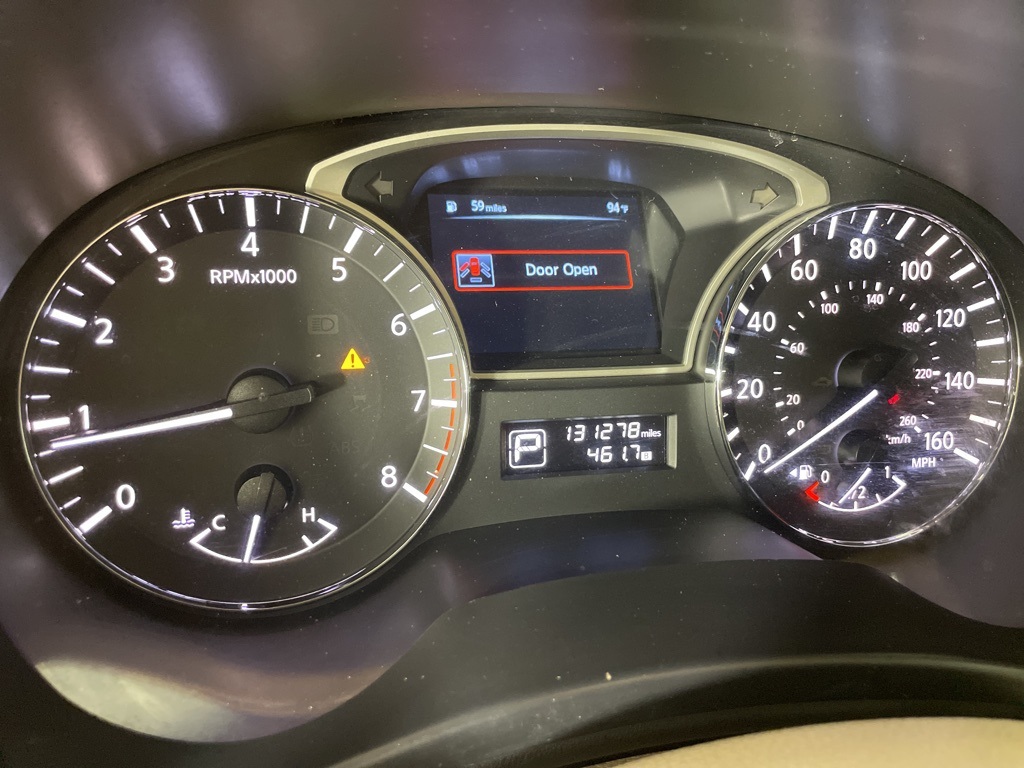 2014 Nissan Pathfinder SL photo 20