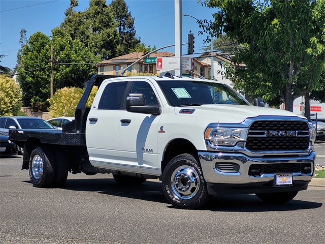 2024 Ram 3500 SLT photo 2