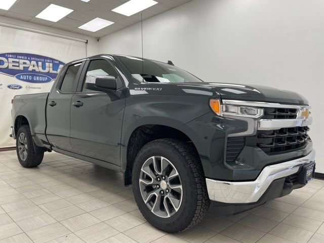 2026 Chevrolet Silverado LT's photo