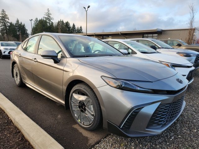 2026 Toyota Camry SE's photo