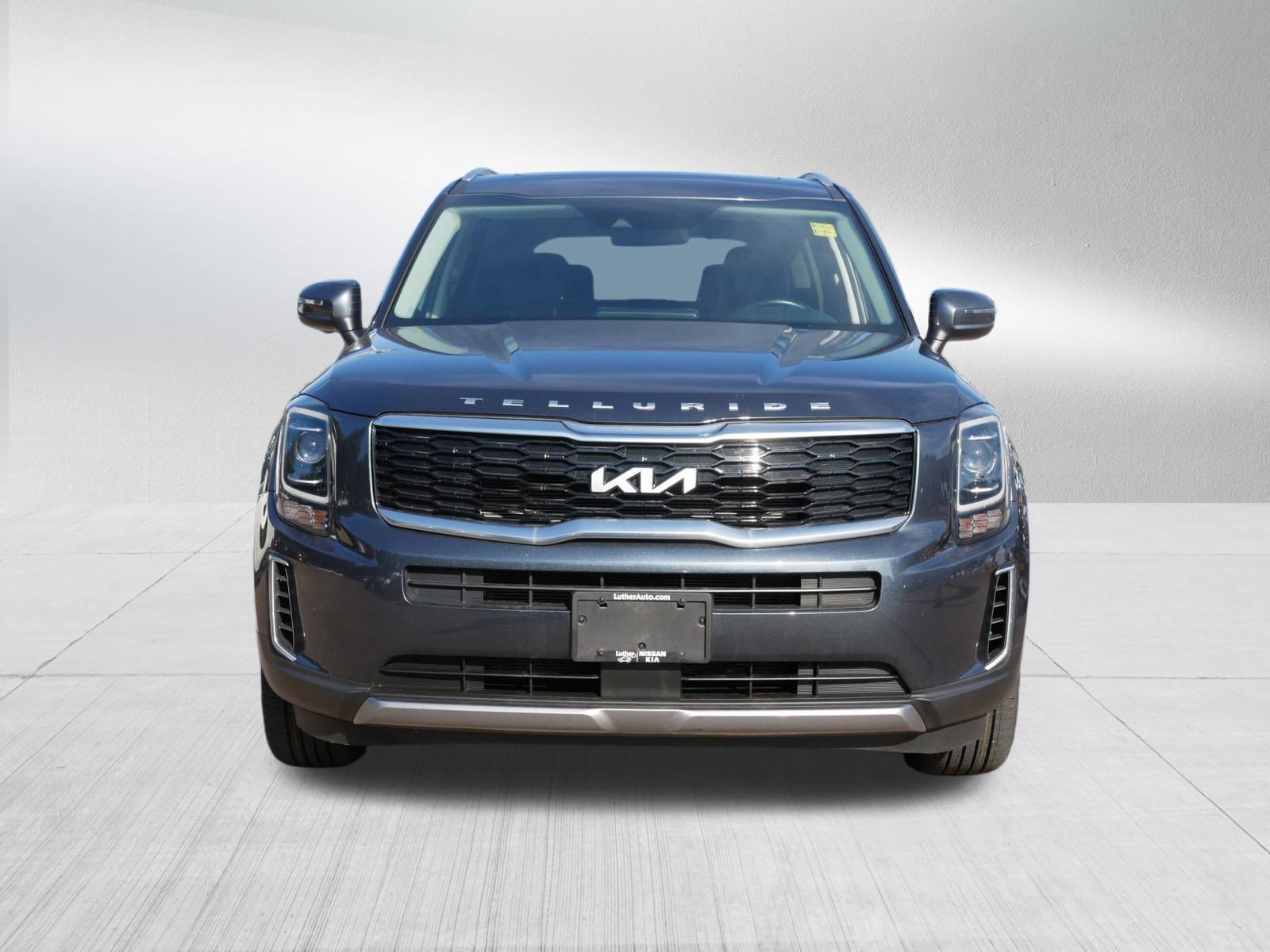 Used 2022 Kia Telluride S with VIN 5XYP64HC1NG271167 for sale in Inver Grove, Minnesota