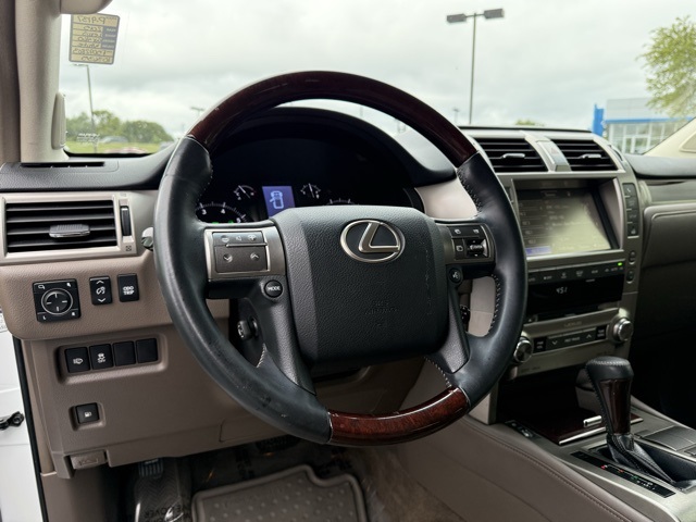 2015 Lexus GX 460 photo 19