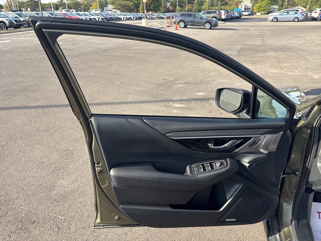 2022 Subaru Outback Limited photo 18