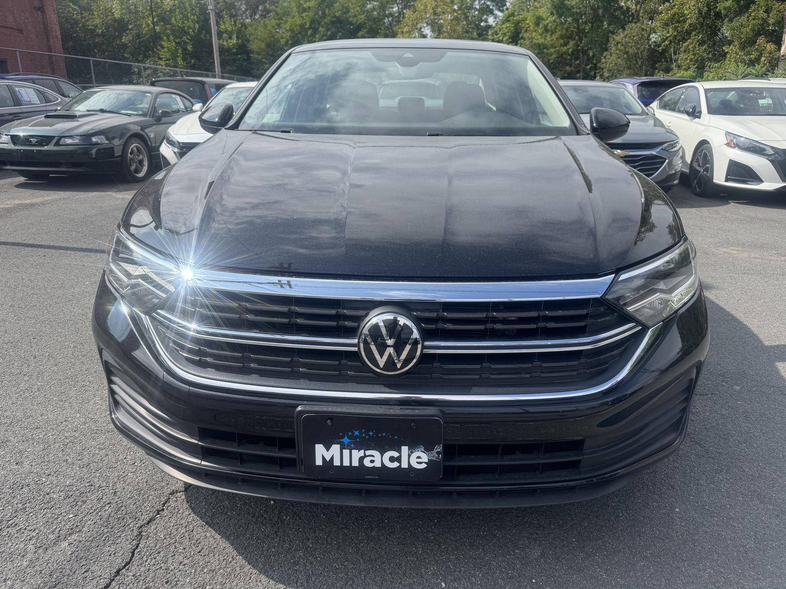 2024 Volkswagen Jetta S photo 3