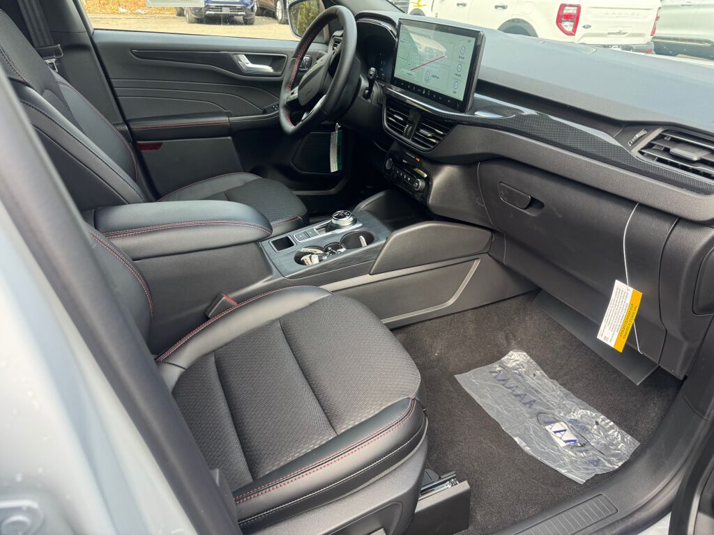 2026 Ford Escape ST-Line Select photo 19