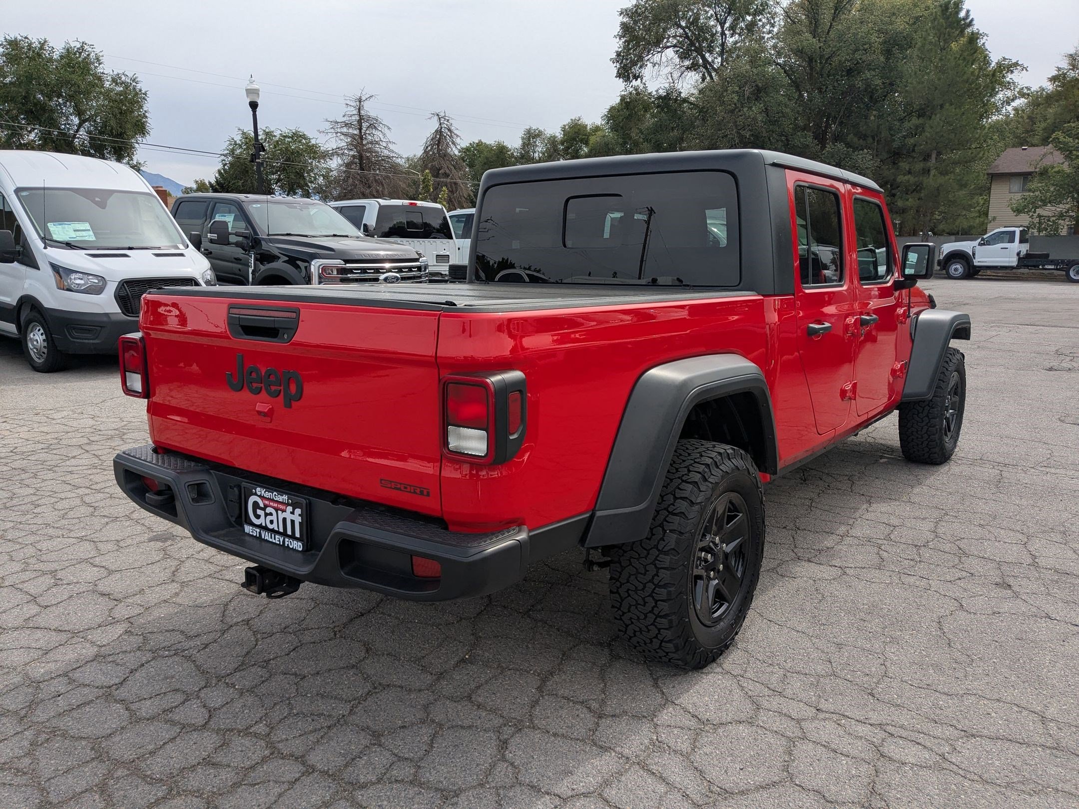 2020 Jeep Gladiator Sport S photo 3
