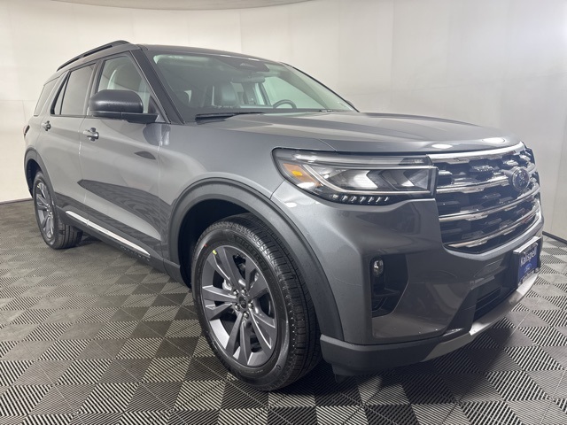 2025 Ford Explorer Active's photo