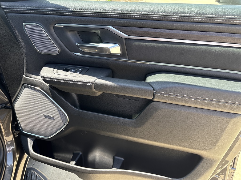 2025 Ram 1500 Laramie photo 23