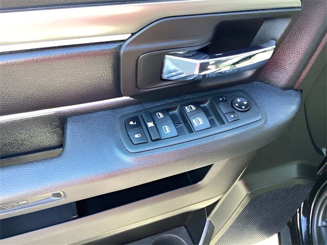2022 Ram 1500 Classic Warlock photo 12