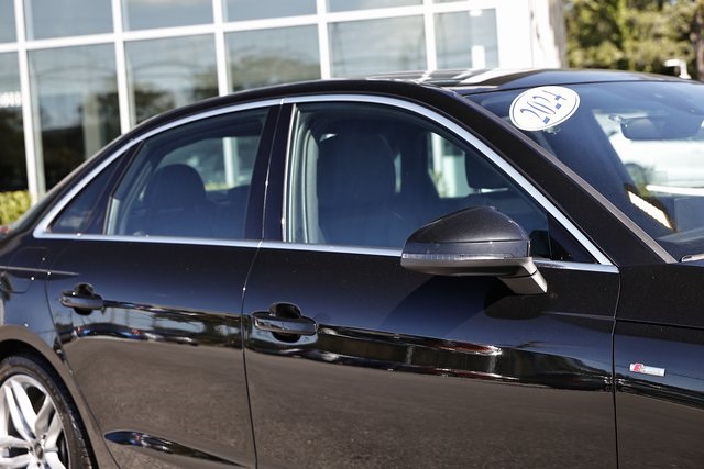 2024 Audi A4 45 S line Premium Plus Quattro photo 4