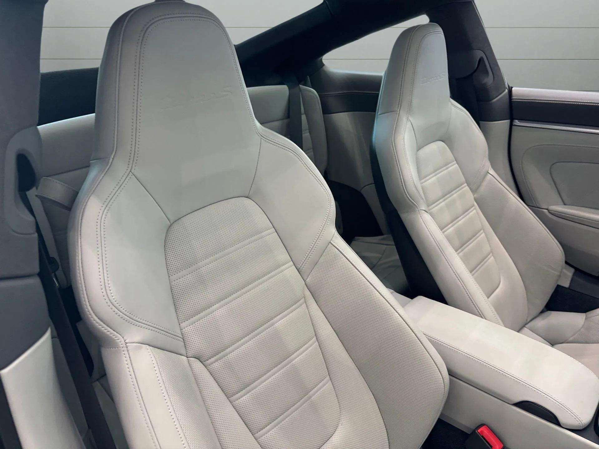 2021 Porsche 911 Turbo S photo 28