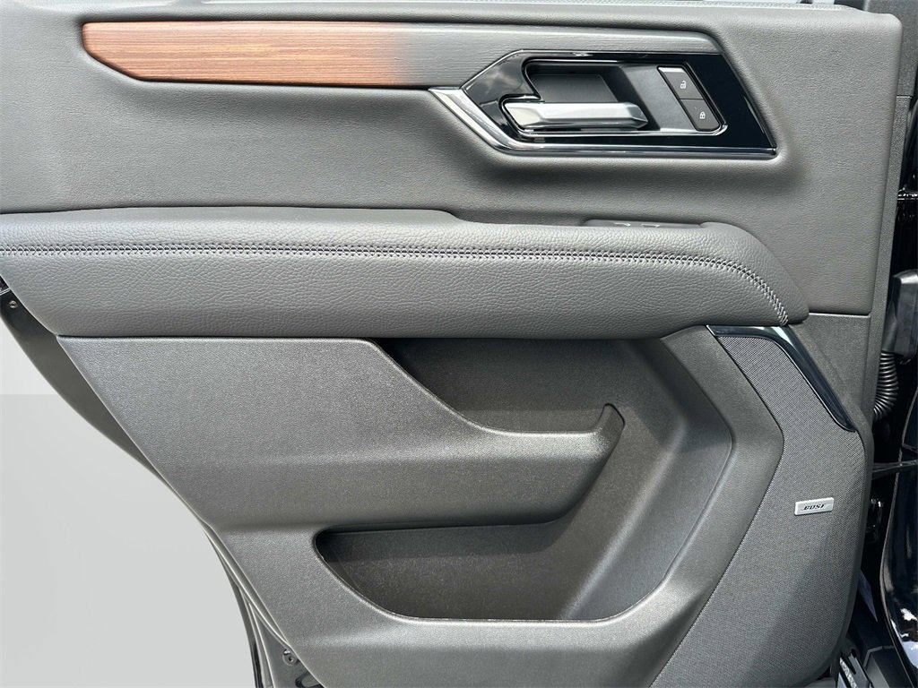 2025 Gmc Yukon Denali photo 8