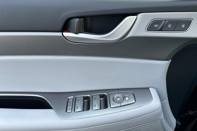 2025 Hyundai Palisade SEL photo 8