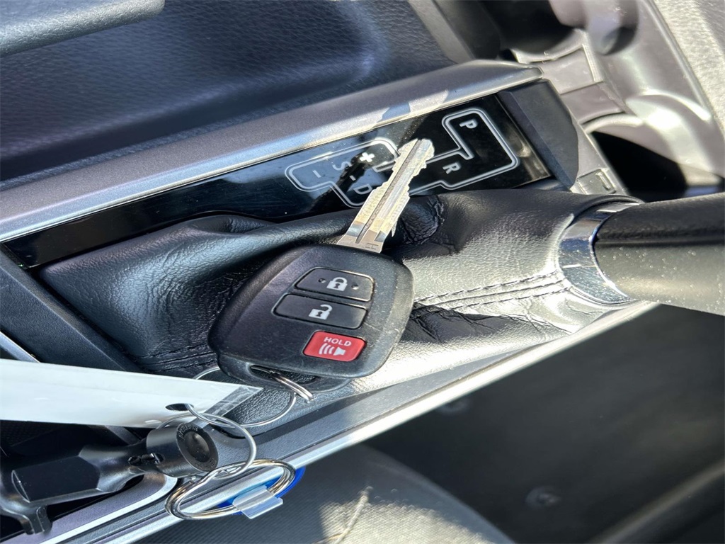 2021 Toyota Tacoma SR5 photo 34