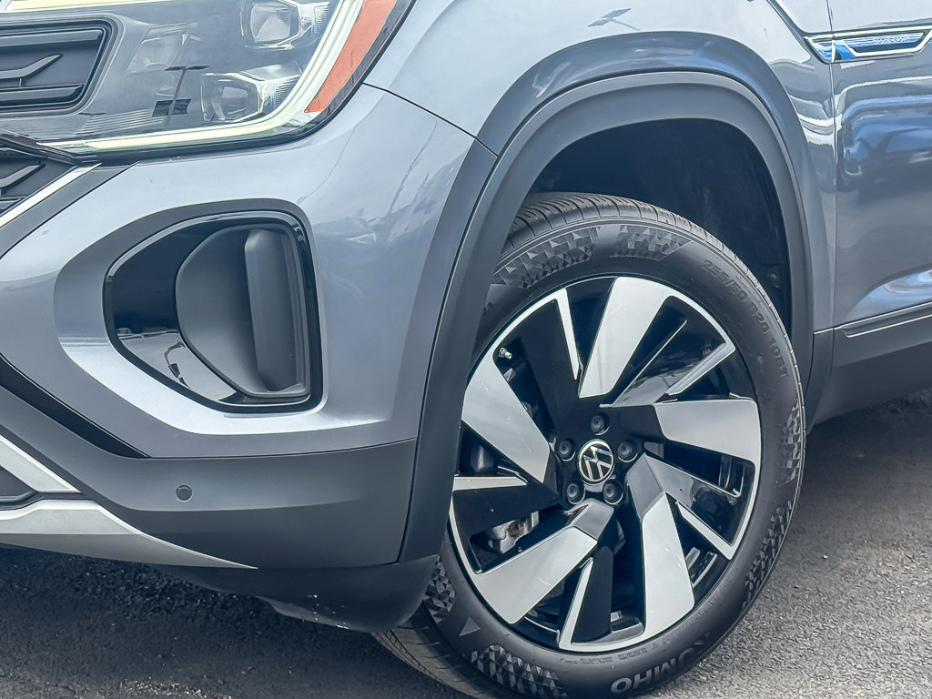 2025 VOLKSWAGEN ATLAS CROSS SPORT - Image 2