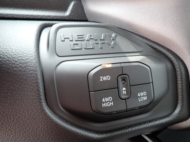 2025 Ram 2500 Big Horn photo 16