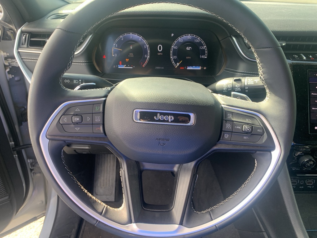 2024 Jeep Grand Cherokee Altitude photo 8