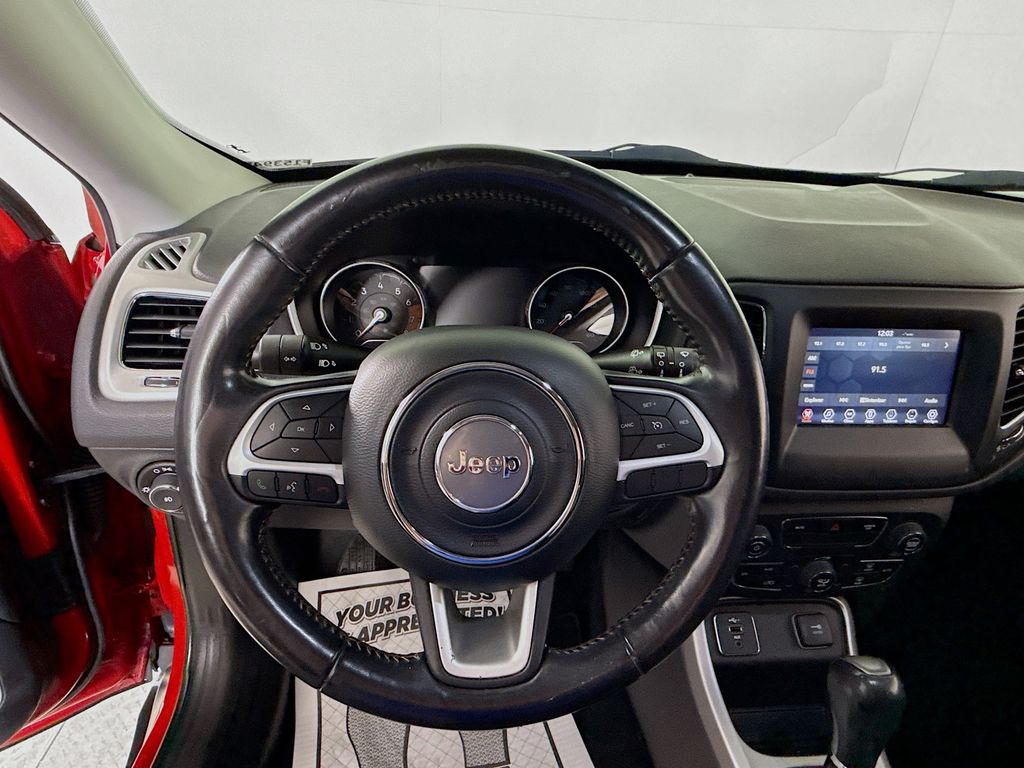 2020 Jeep Compass Latitude photo 13