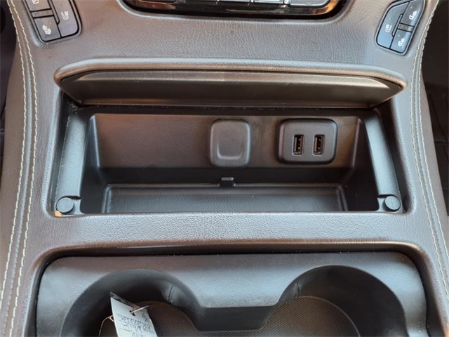 2017 Chevrolet Tahoe Premier photo 16