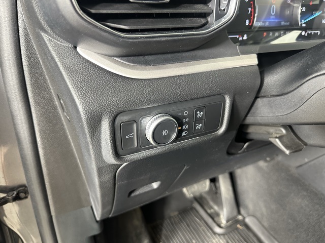 2021 Ford Explorer XLT photo 17