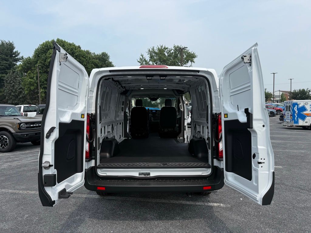 2025 Ford Transit Cargo Van photo 22