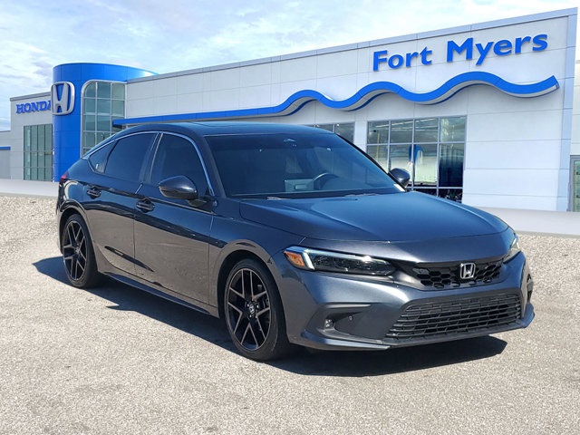 2023 Honda Civic Hatchback Sport Touring's photo