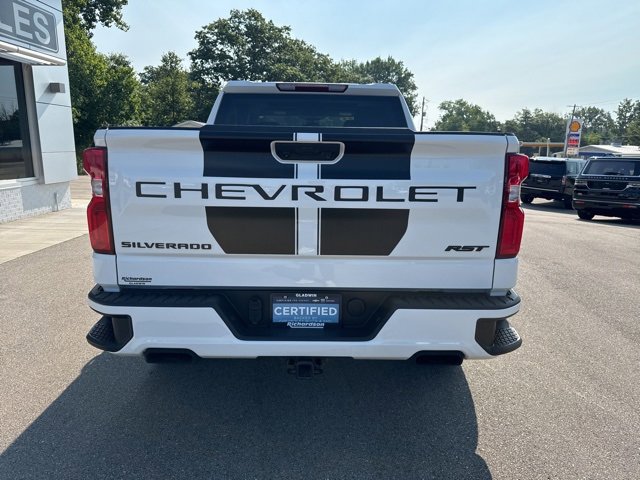 2023 Chevrolet Silverado 1500 RST photo 3